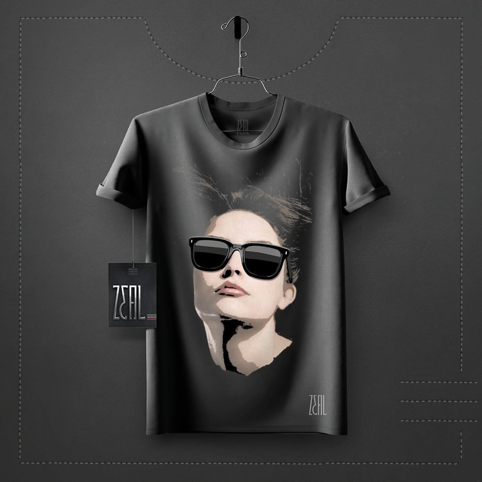 Female Face V-neck Round neck T-shirt