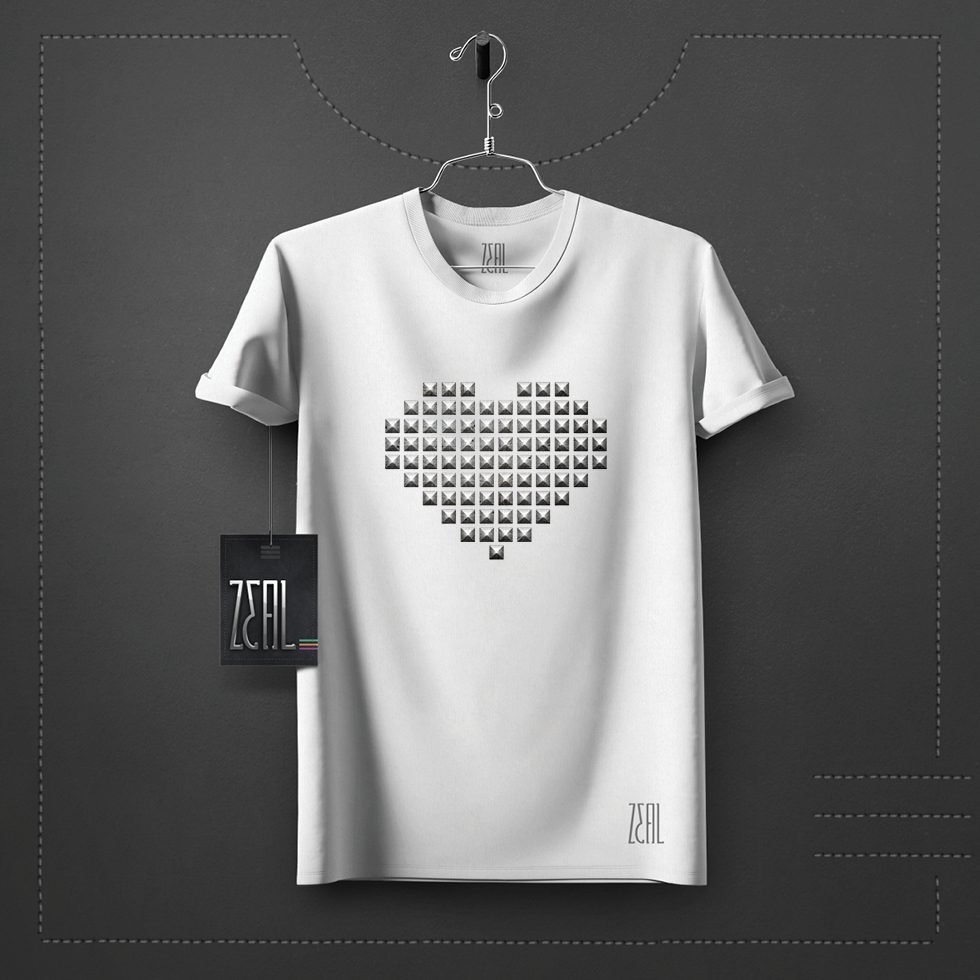 Metal heart V-neck Round neck T-shirt Metal heart V-neck Round neck T-shirt