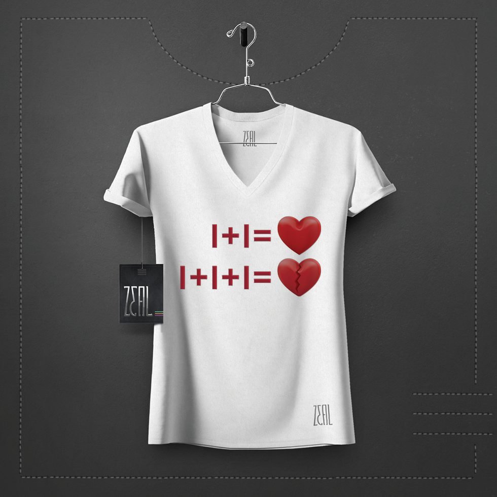 Love V-neck Round neck T-shirt Love V-neck Round neck T-shirt