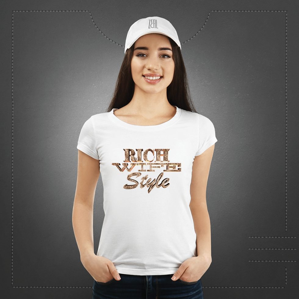 female_t-shirt_mock up_front17