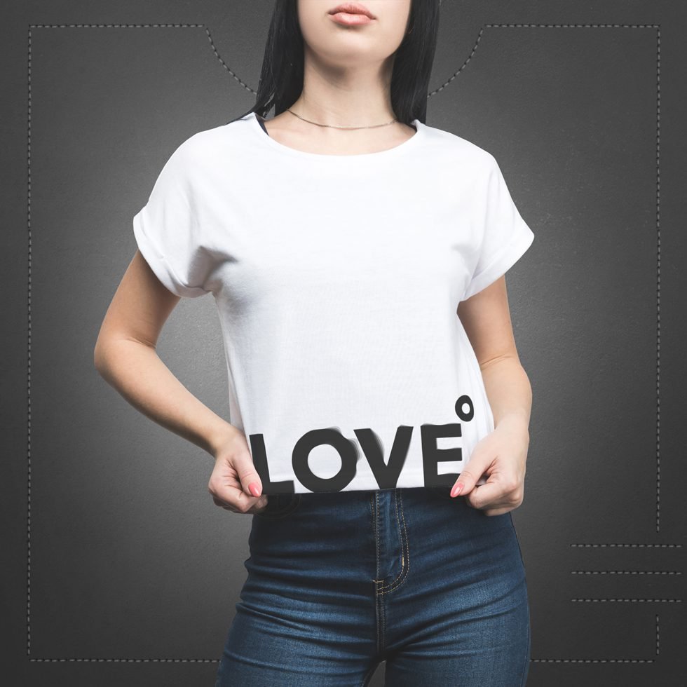 CROP-TOP-T-SHIRT-MOCK-UP.-R_17
