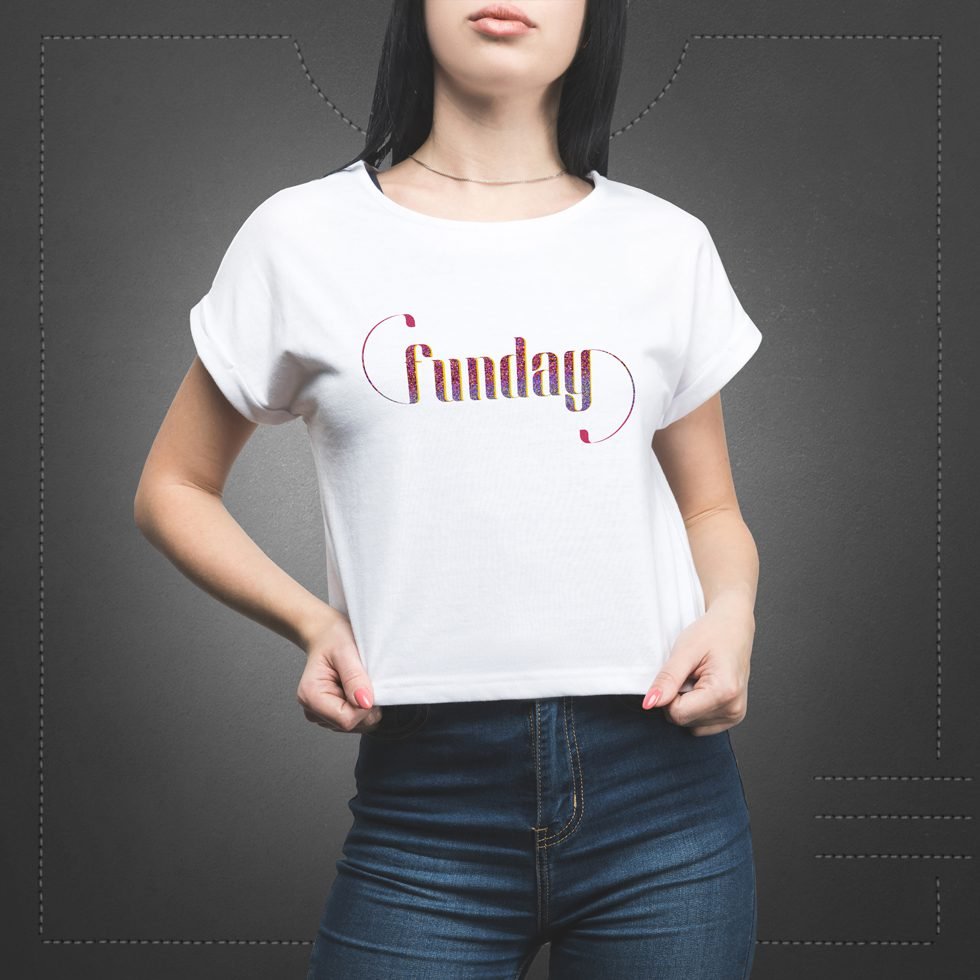 CROP-TOP-T-SHIRT-MOCK-UP.-R_2